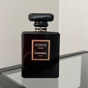 Chanel COCO Noir perfume